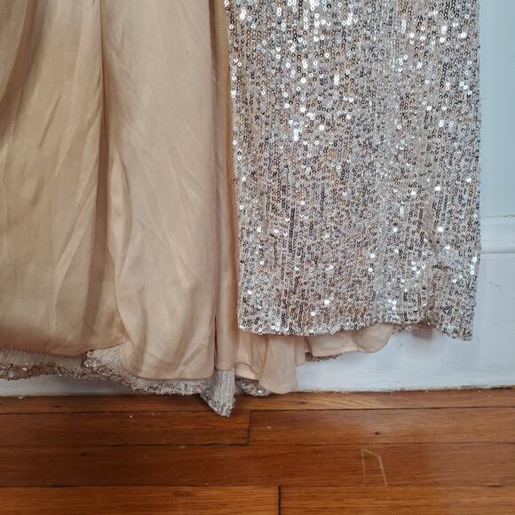 Mac Duggal Sequined One Shoulder Cut Out Gown Silver 26730 Size 8 New - Picture 10 of 14